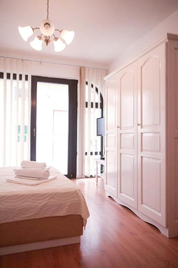 House Bilic Apartment Baska Voda Luaran gambar