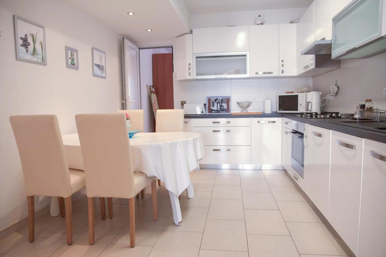 House Bilic Apartment Baska Voda Luaran gambar