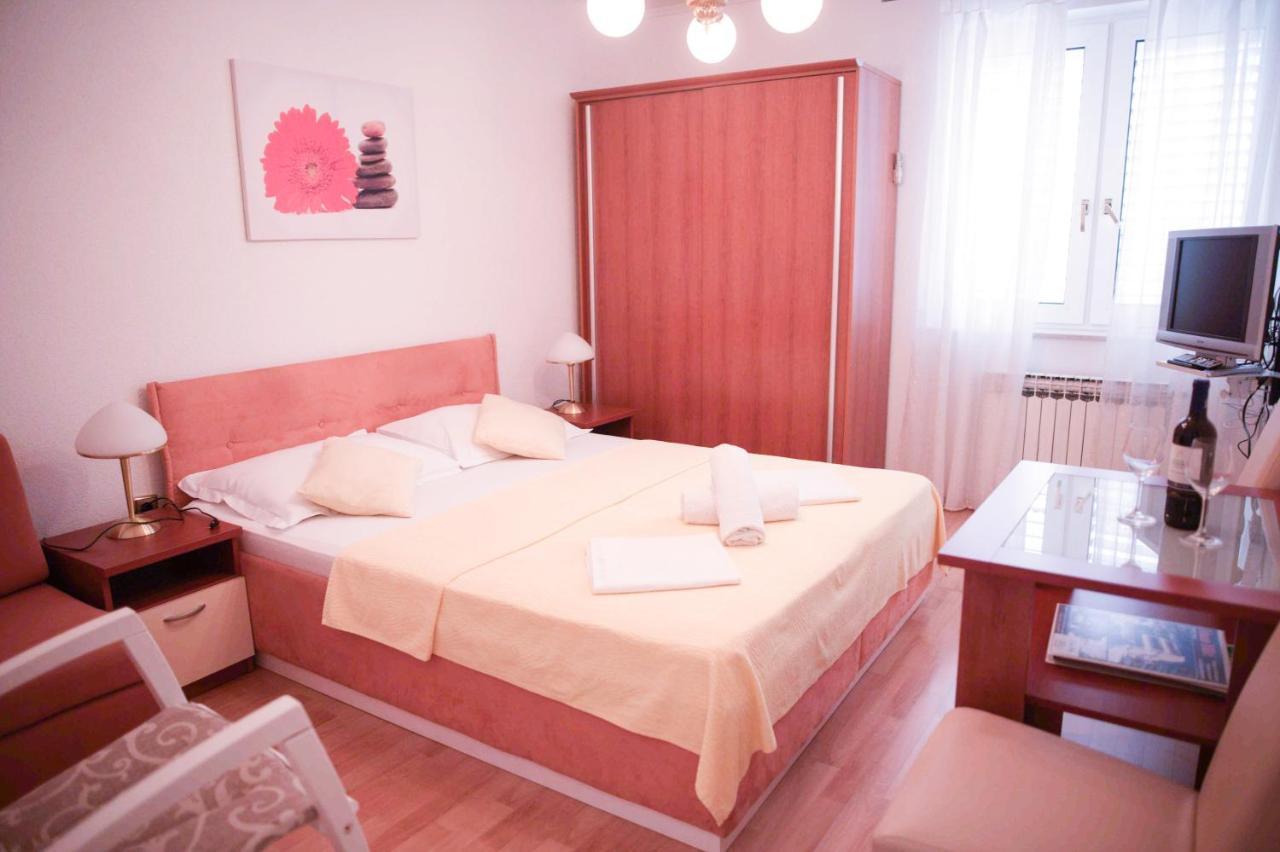 House Bilic Apartment Baska Voda Luaran gambar